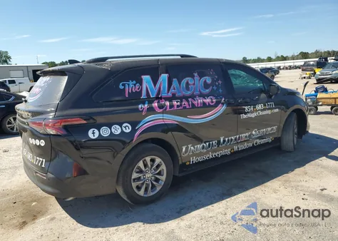 2021 Toyota Sienna Xle from USA, damaged, VIN 5TDYRKEC4MS063354